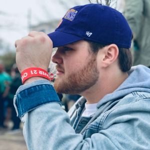 Meet your Posher, Eric